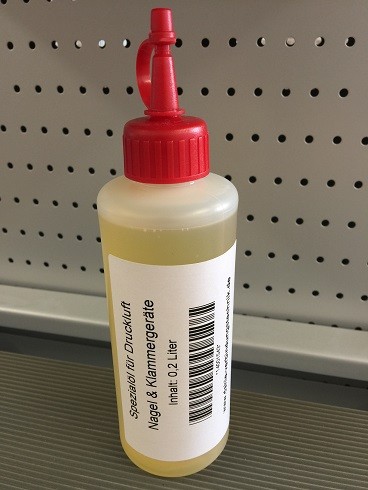 Spezialöl für Druckluft Nagel & Klammergeräte.